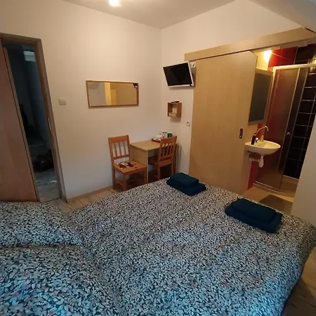 Koral Πανσιόν 3*