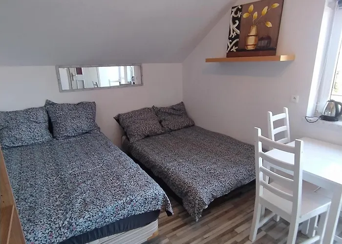 Koral Πανσιόν